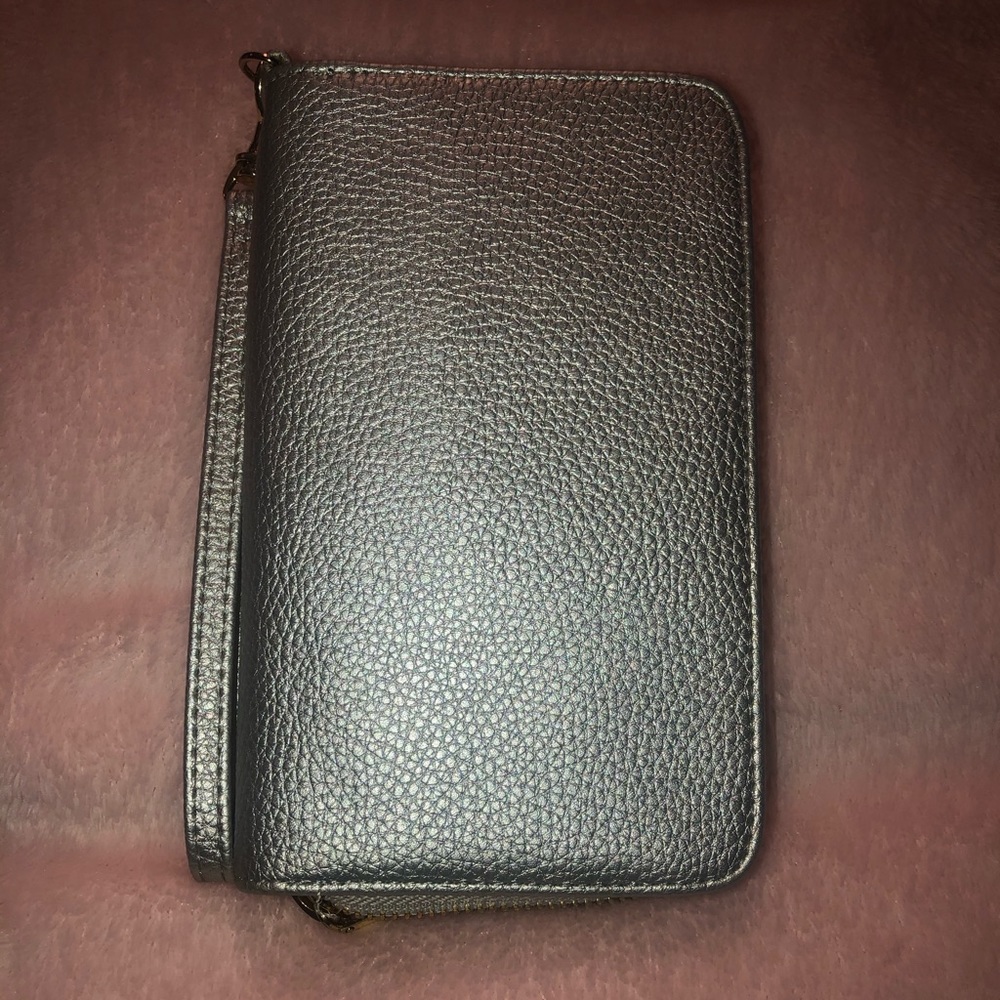 Wallet - Picture 2 of 3